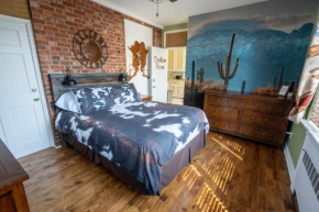 Cardinal Inn Western Room